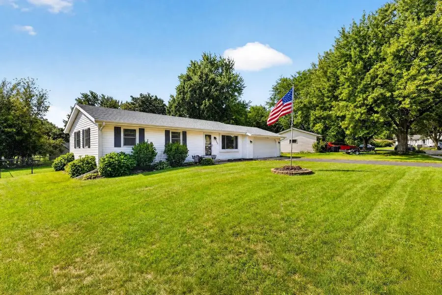 1335 Johnson Street, Stoughton, WI 53589 - #3