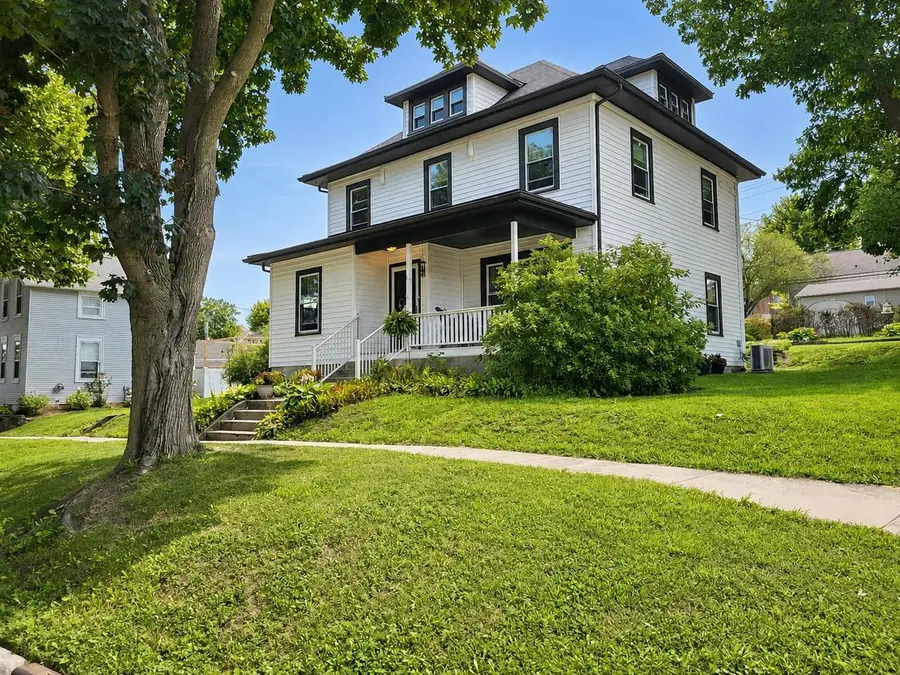 419 5th Avenue, New Glarus, WI 53574 - #2