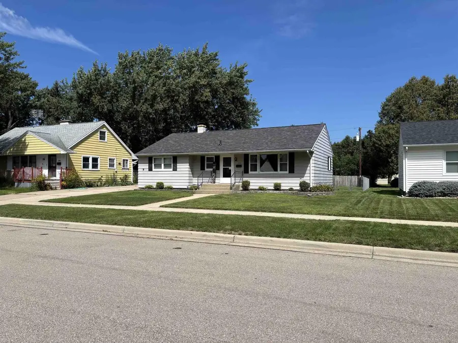 1702 Gartland Avenue, Janesville, WI 53548 - #2