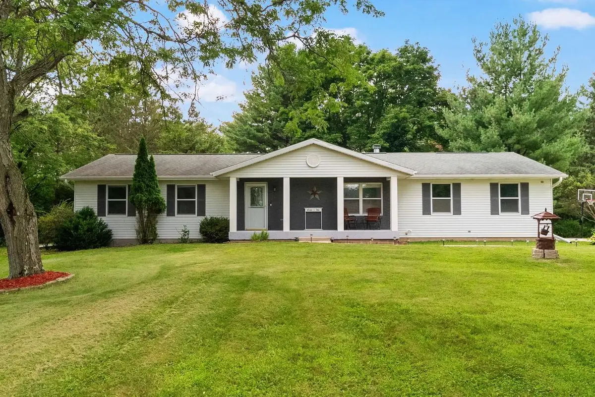 7791 N Honeysuckle Lane, Edgerton, WI 53534 - #1