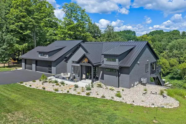 E4860 E Redstone Drive, La Valle, WI 53941