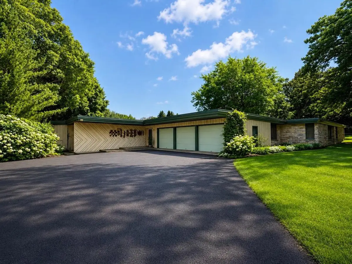 1520 Emerson Street, Beloit, WI 53511 - #1