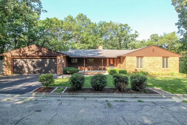 711 Oak Hill Lane, Fort Atkinson, WI 53538