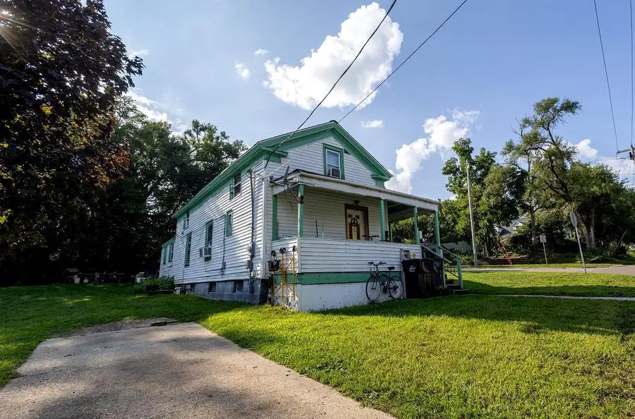 1542 6th Street, Beloit, WI 53511 - #2