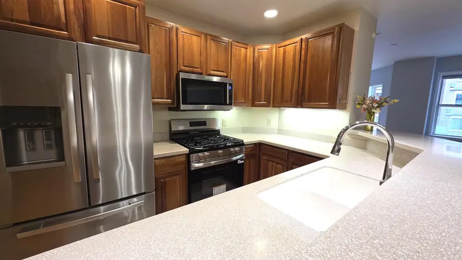 360 W Washington Avenue #215, Madison, WI 53703 - #3