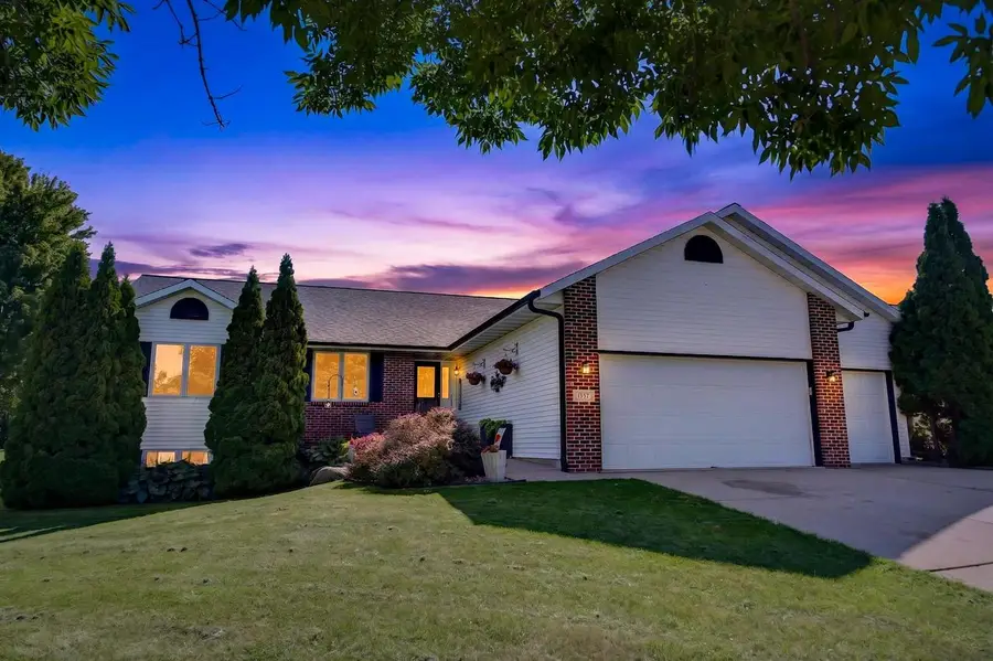 1357 Overlook Pass, Sun Prairie, WI 53590 - #2