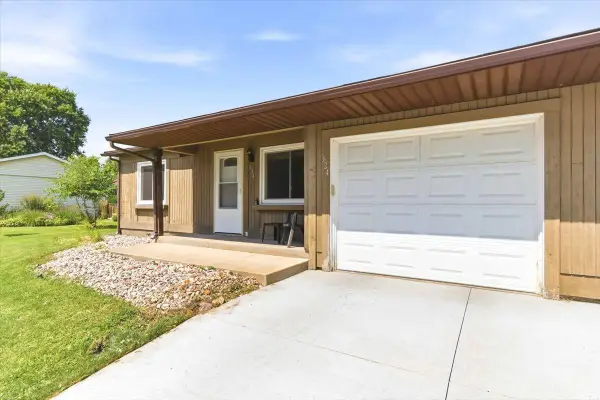 624 Madison Avenue, Baraboo, WI 53913