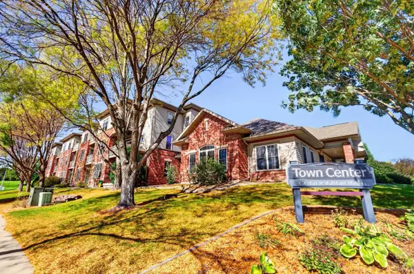 101 Metro Terrace #101, Madison, WI 53718