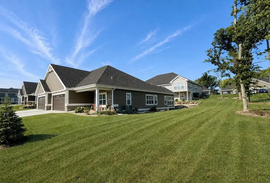 6707 Conservancy Plaza, Deforest, WI 53532 - #2