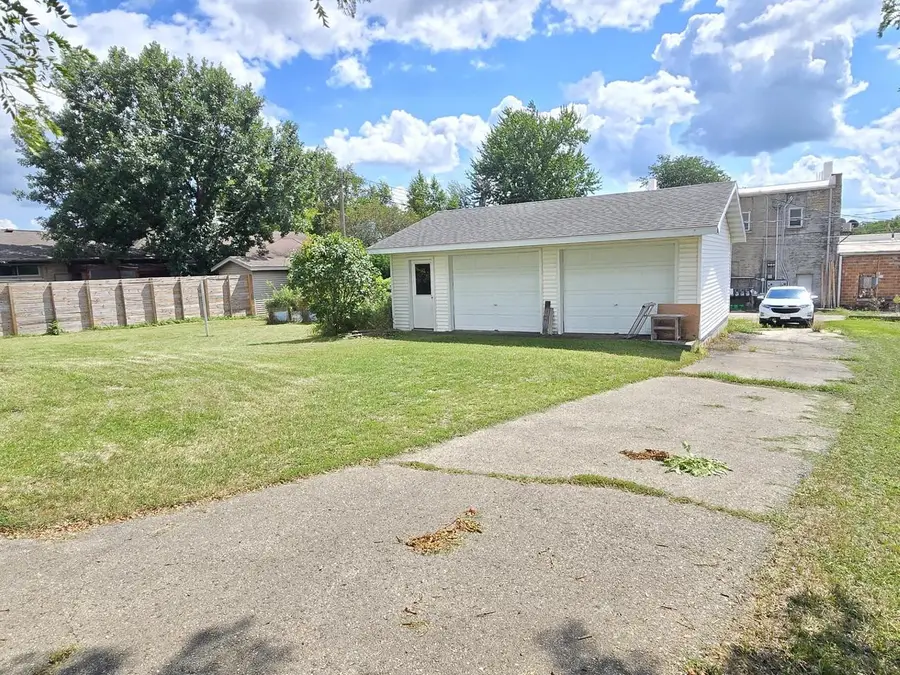 56 E Charles Street, Markesan, WI 53946 - #3
