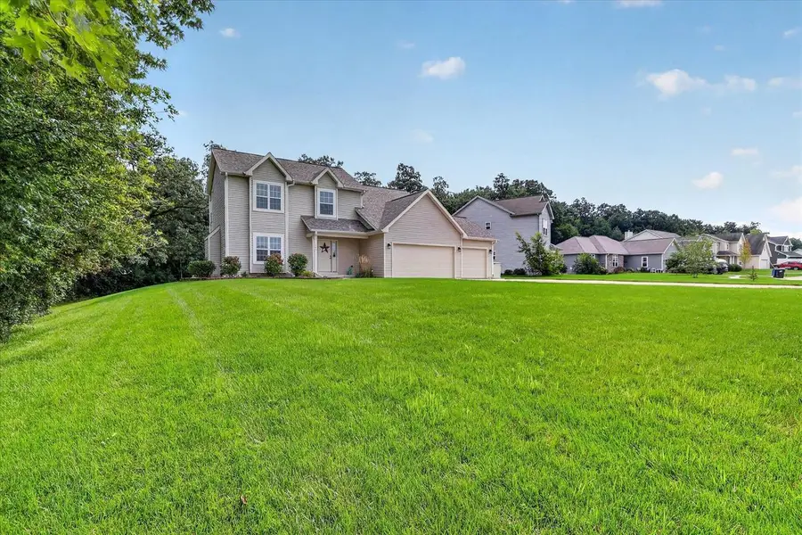 185 N Cranberry Street, Elkhorn, WI 53121 - #3