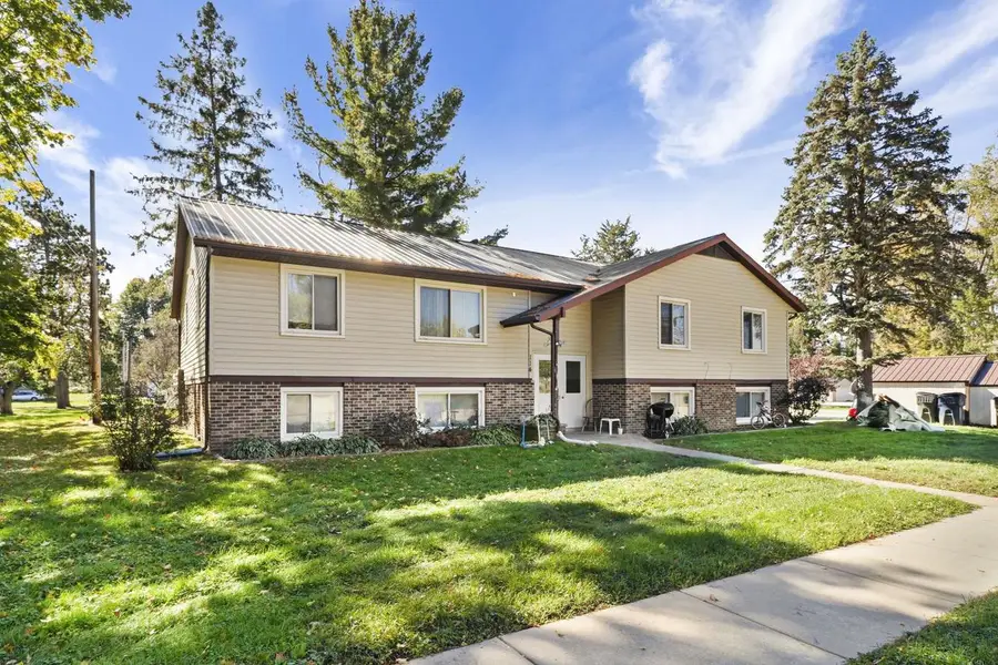 114 W Grant Street, Poynette, WI 53955 - #2
