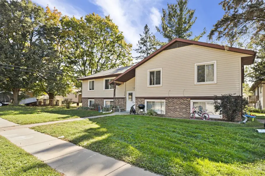 114 W Grant Street, Poynette, WI 53955 - #3