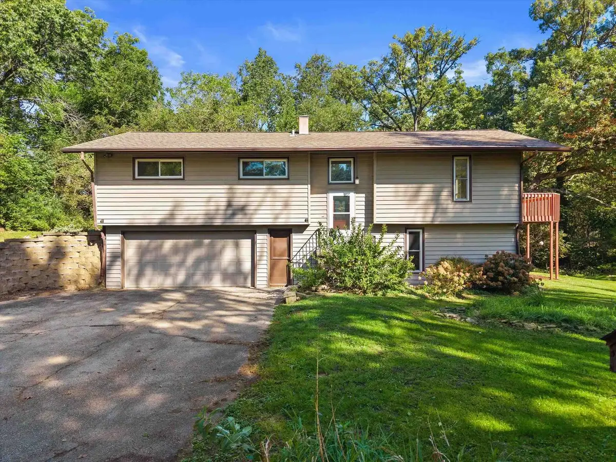 434 County Road MM, Brooklyn, WI 53521 - #1