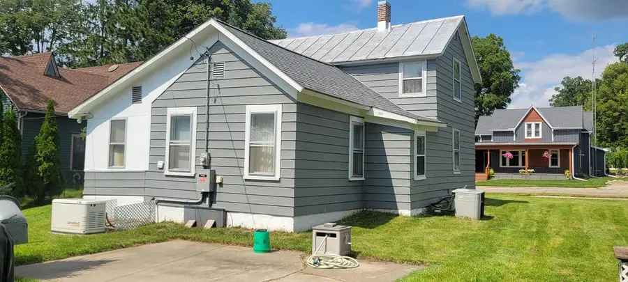 633 5th Avenue, Baraboo, WI 53913 - #3