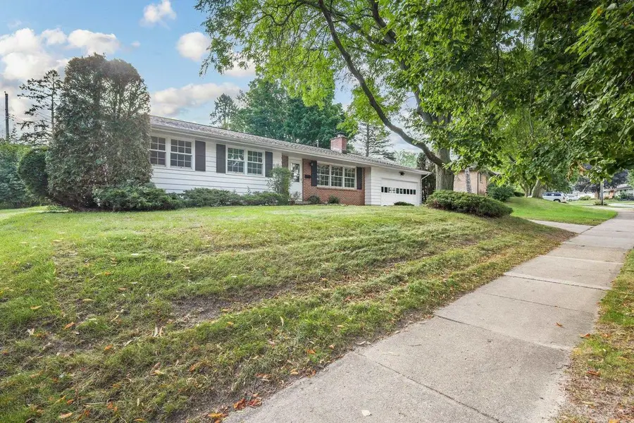 5918 South Hill Drive, Madison, WI 53705 - #2