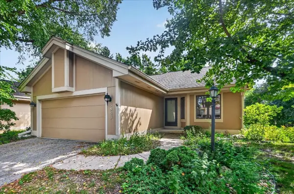 5953 Woodcreek Lane #5953, Middleton, WI 53562