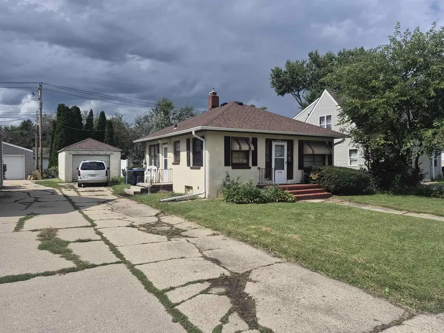 1338 Center Avenue, Janesville, WI 53546 - #3