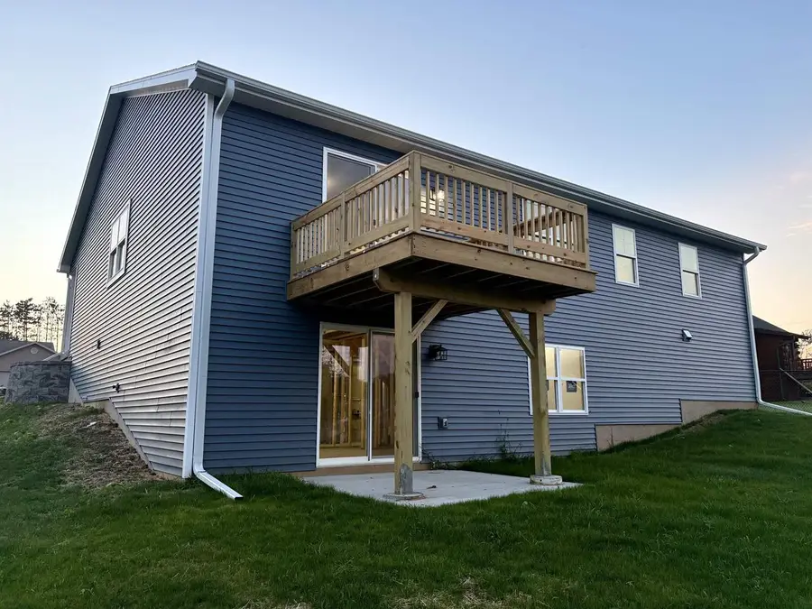 609 Lake View Avenue, Merrimac, WI 53561 - #3