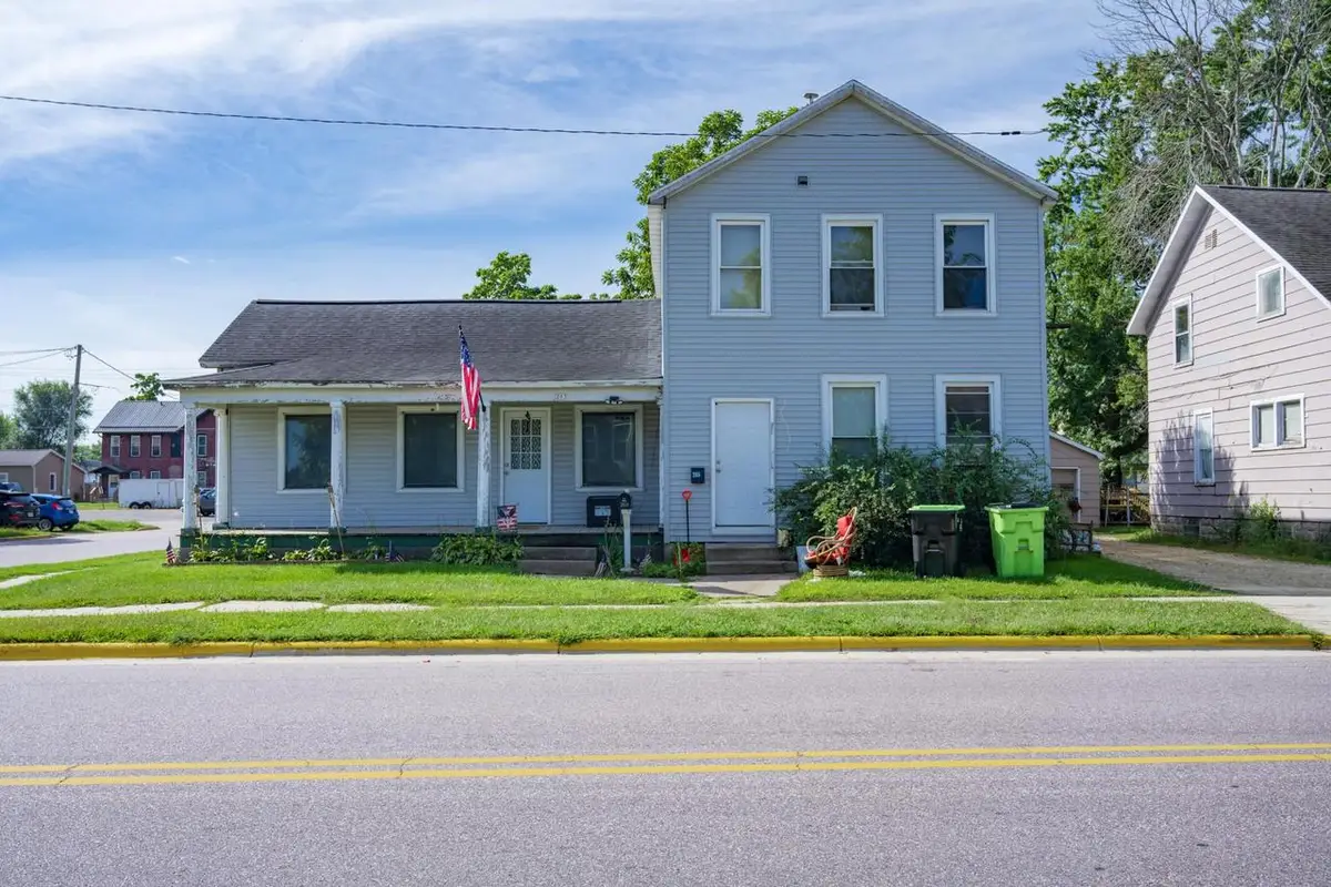 203 W Bridge Street, New Lisbon, WI 53950 - #1