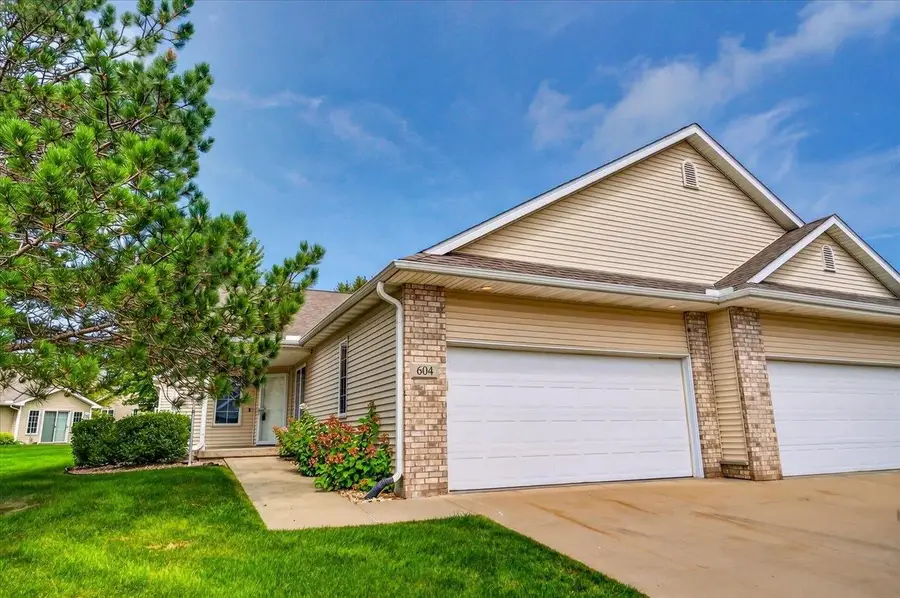 604 Springbrook Circle, Deforest, WI 53532 - #2