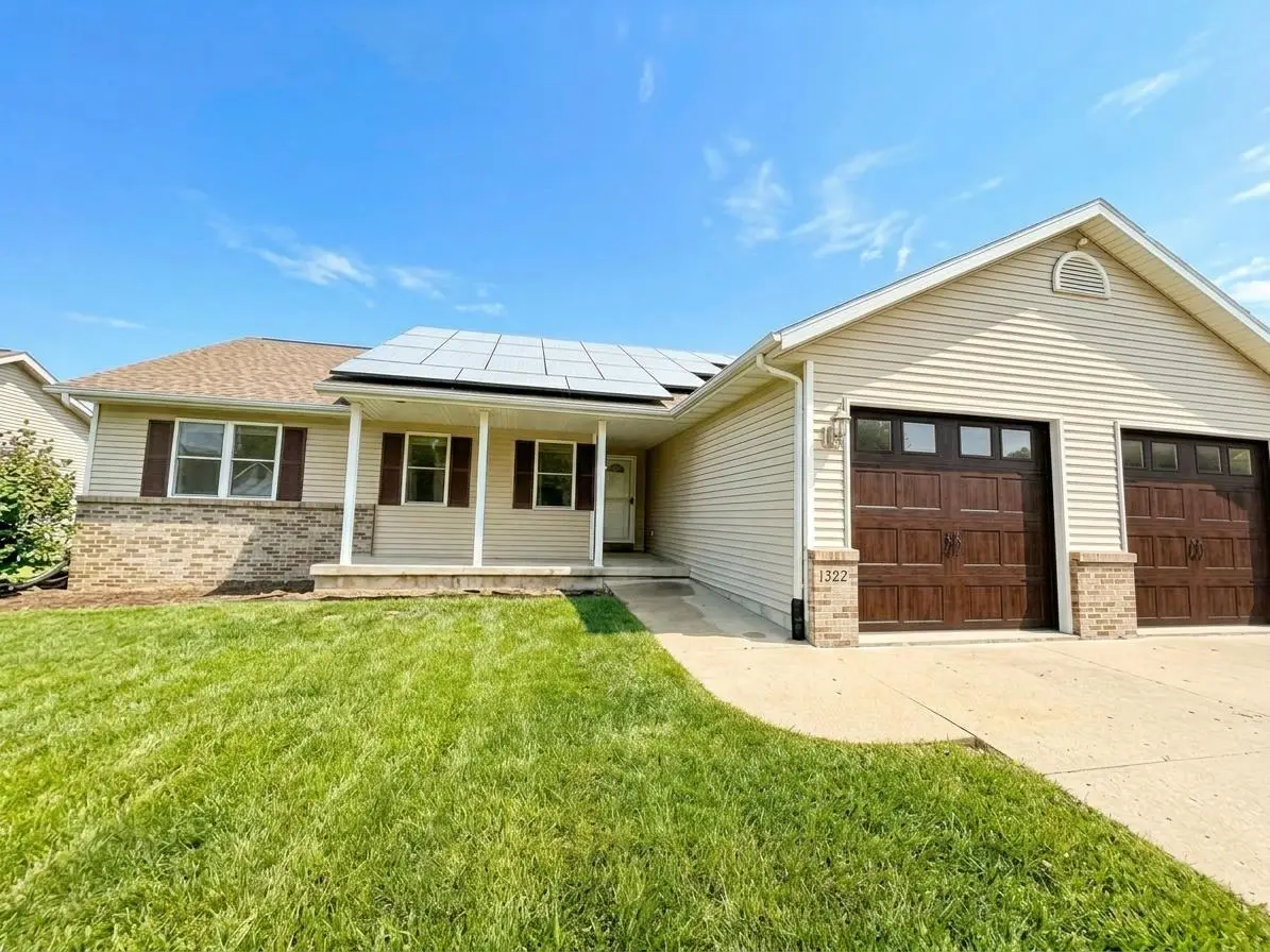 332 Sandridge Trail, Sun Prairie, WI 53590 - #1