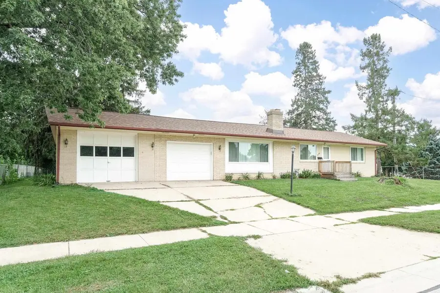 478 N Arch Street, Janesville, WI 53548 - #2