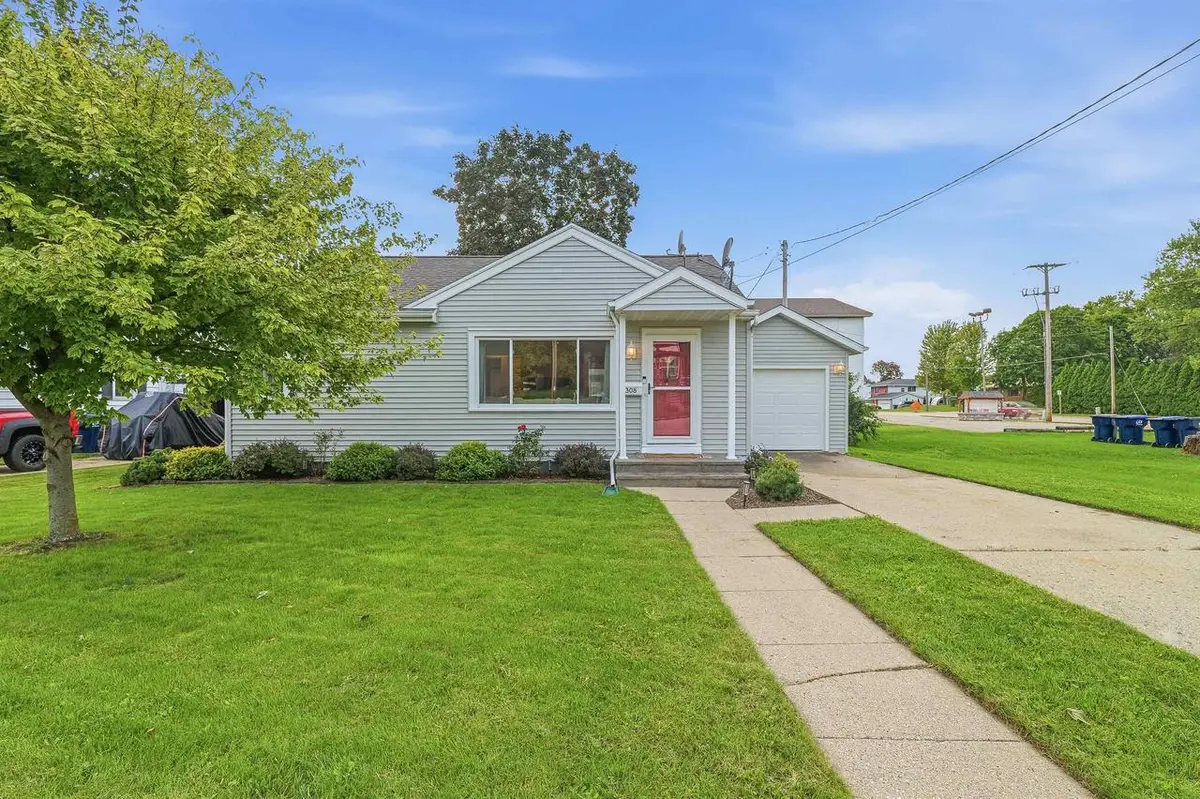 308 Main Street, Horicon, WI 53032 - #1