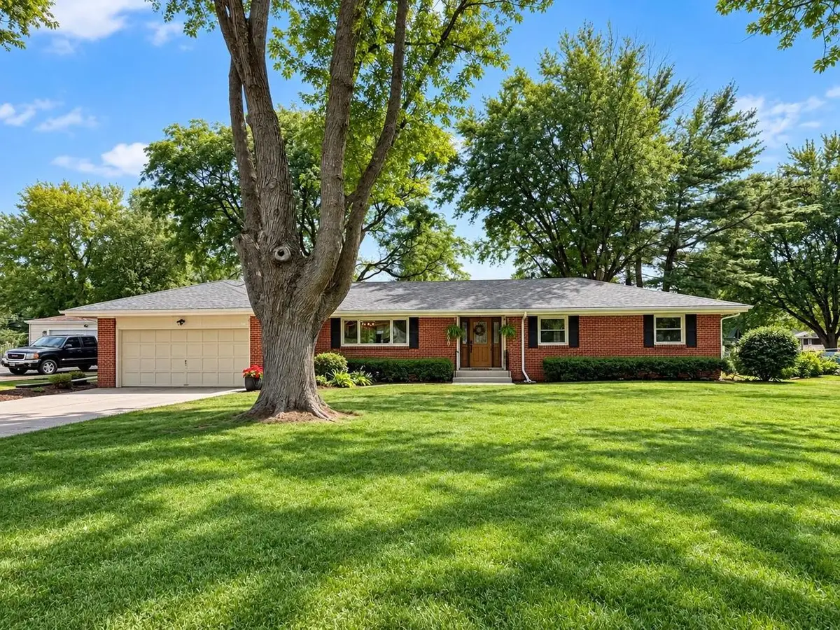 826 E Post Road, Beloit, WI 53511 - #1