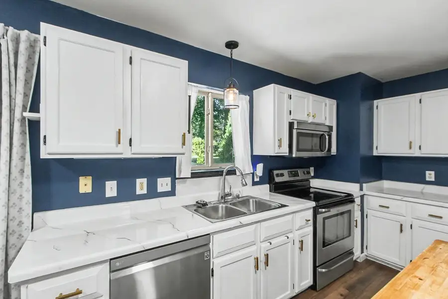800 Sunnybrook Drive, Deforest, WI 53532 - #2