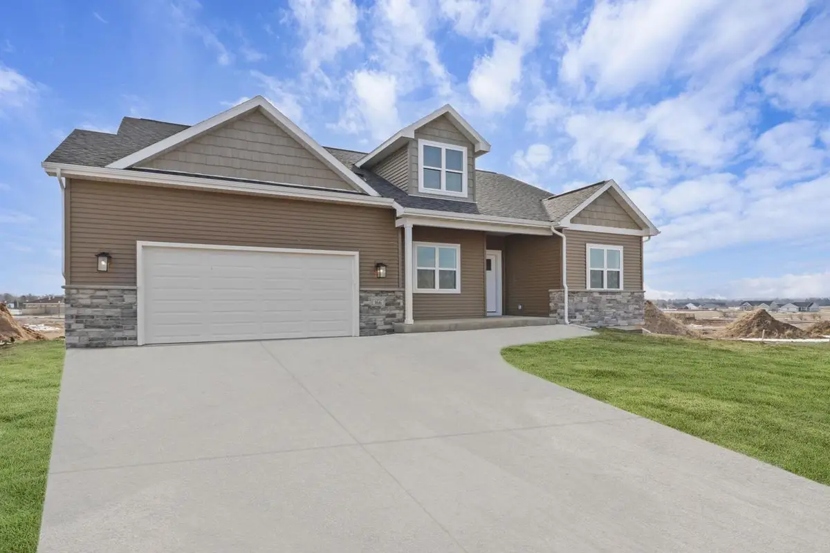 349 Dahlia Drive, Stoughton, WI 53589 - #1