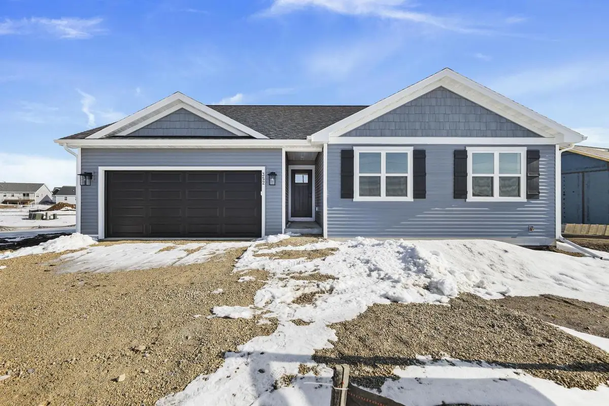 325 Dahlia Drive, Stoughton, WI 53589 - #1