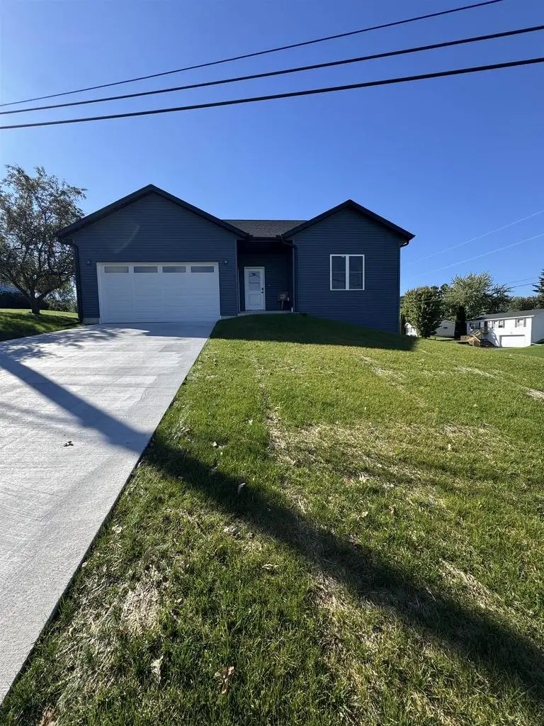 400 Hollander Street, Markesan, WI 53946 - #2