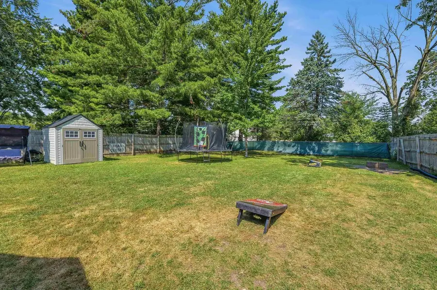 438 W Foster Street, Appleton, WI 54915 - #3