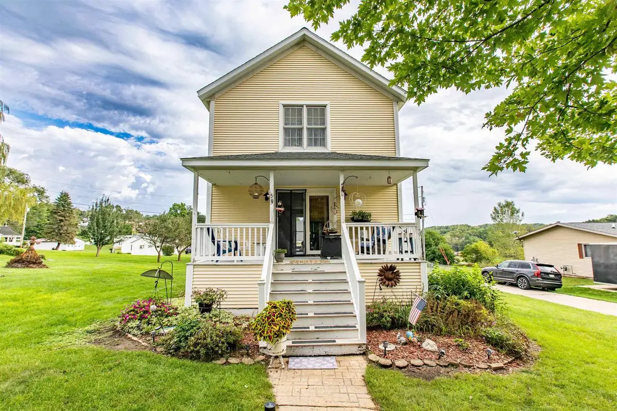 59 7th Street, Mineral Point, WI 53565 - #1