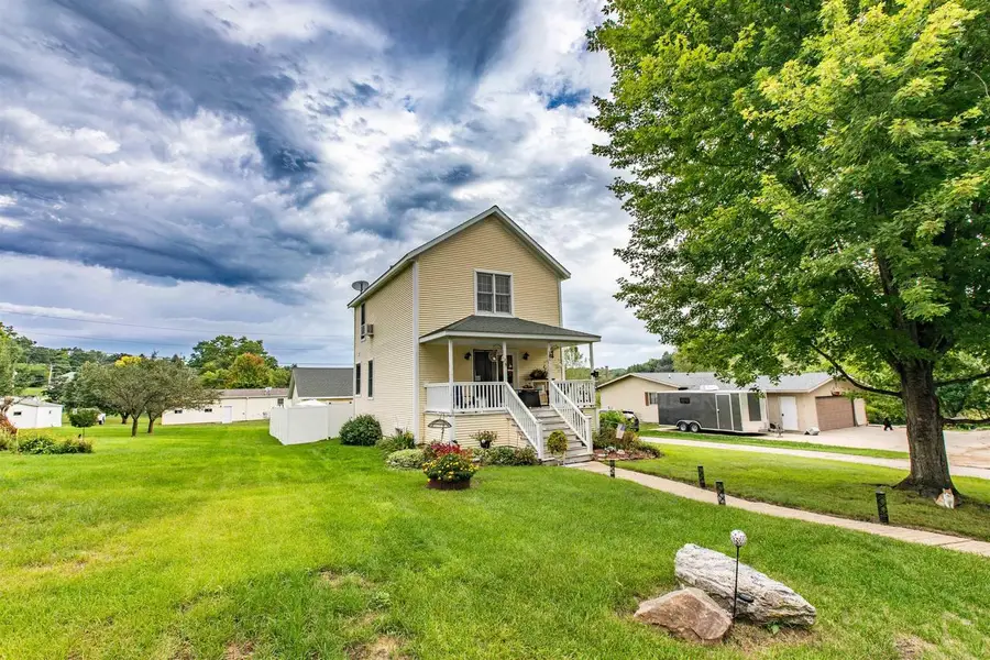 59 7th Street, Mineral Point, WI 53565 - #2