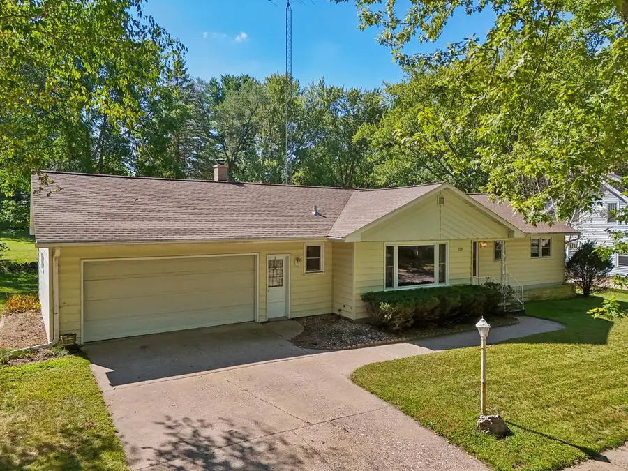 538 Mary Avenue, Reedsburg, WI 53959 - #3