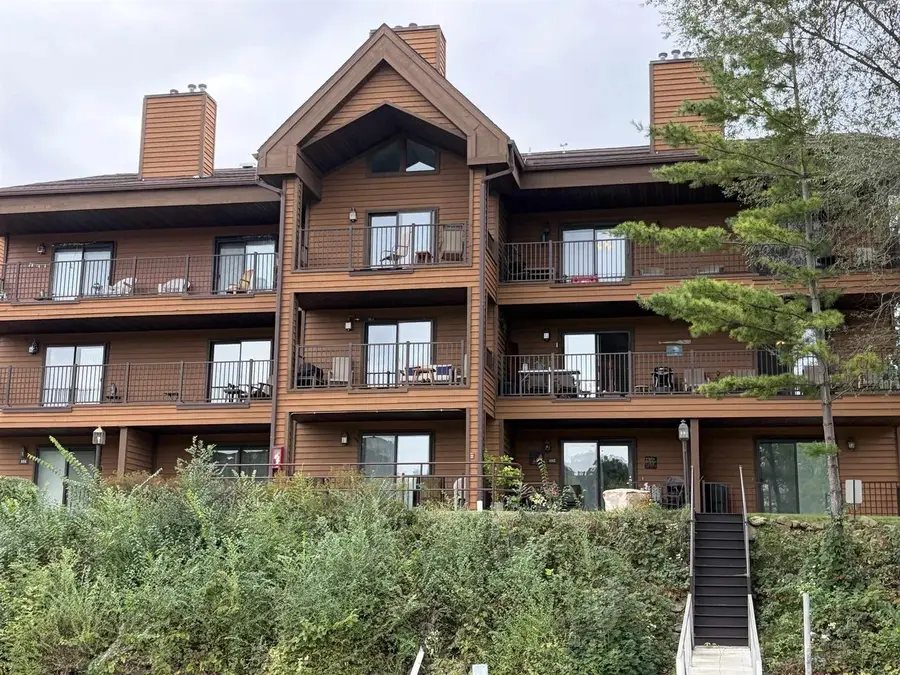 1103 River Road #105, Wisconsin Dells, WI 53965 - #2