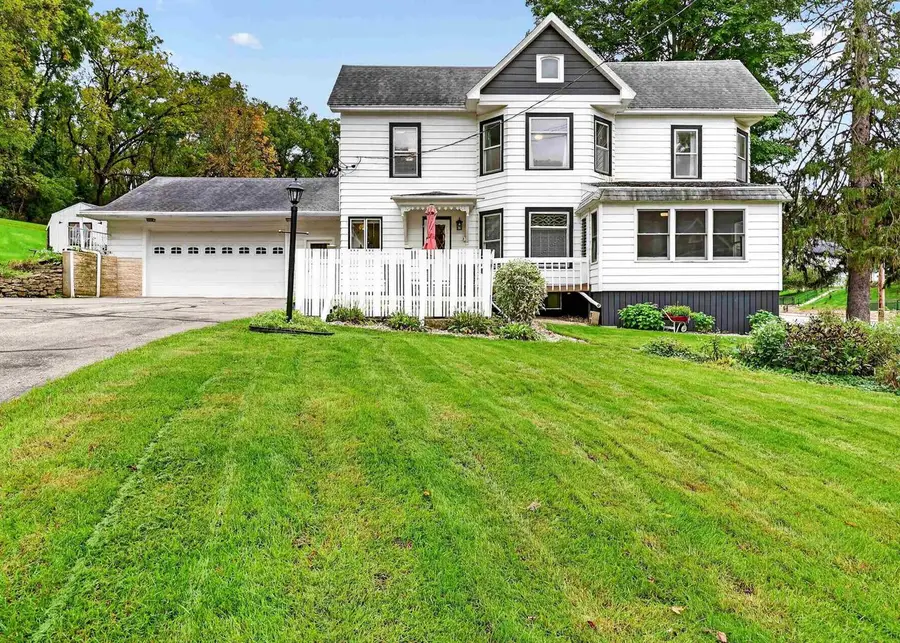 505 Galena Street, Darlington, WI 53530 - #2