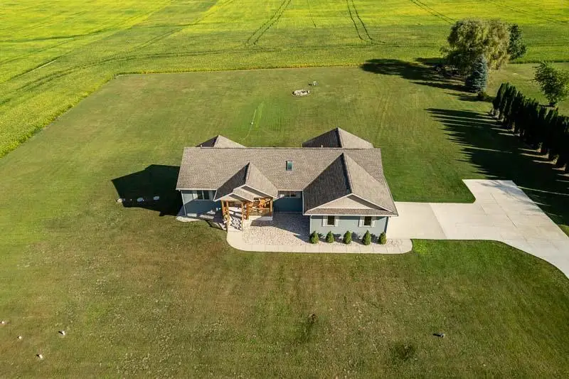 4401 W Spring Creek Road, Beloit, WI 53511 - #3