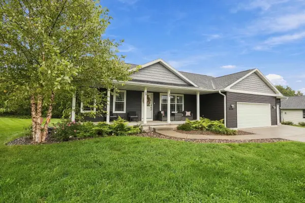 444 Fairfield Circle, Edgerton, WI 53534