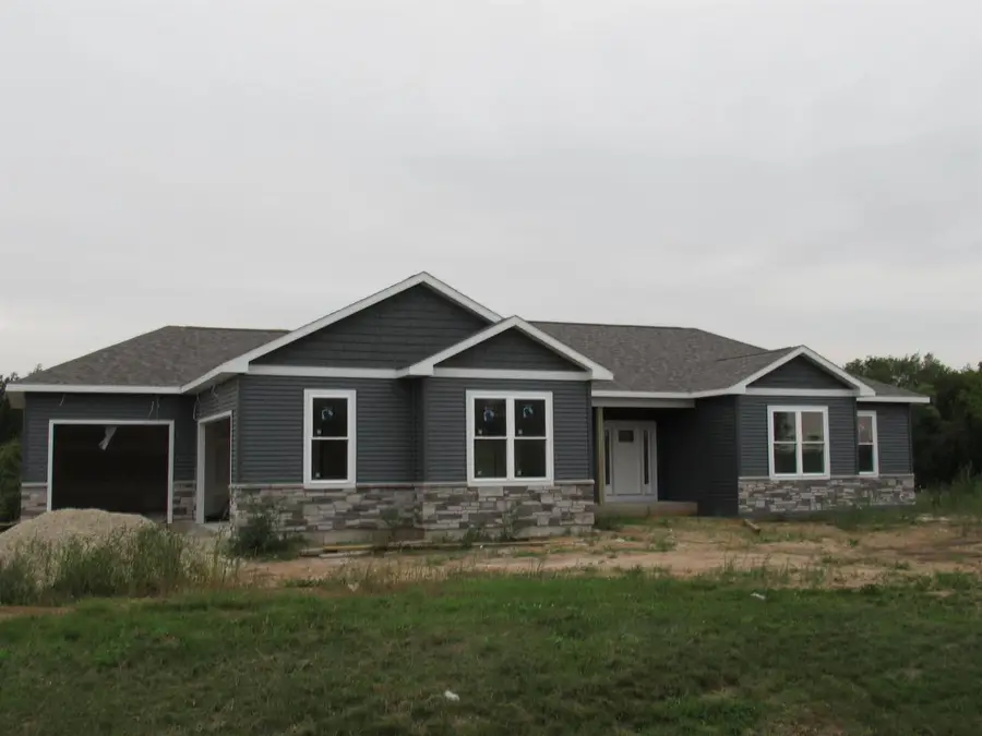 3980 S Deer Drive, Beloit, WI 53511 - #2
