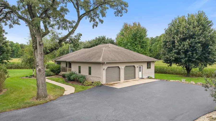 W4347 Highway 16, Rio, WI 53960 - #2