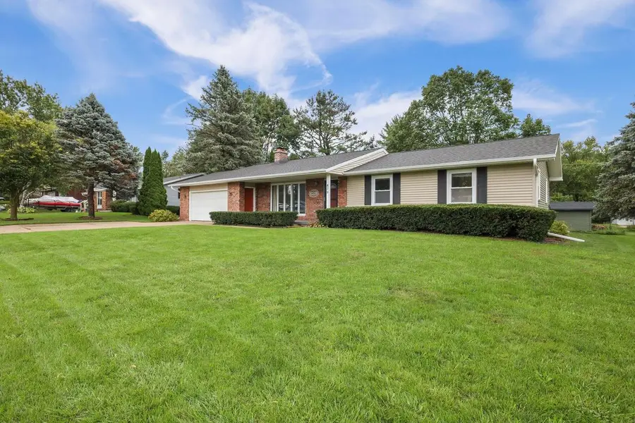 479 Garfield Avenue, Evansville, WI 53536 - #2