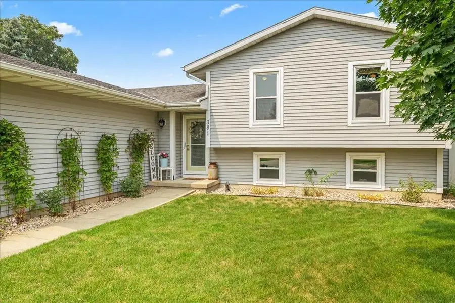 381 Cherry Wood Drive, Oregon, WI 53575 - #2