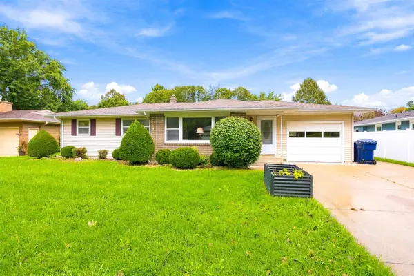 1010 N Lexington Drive, Janesville, WI 53545