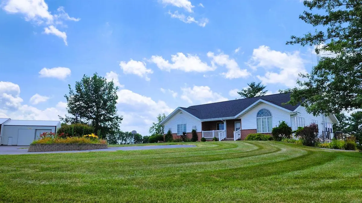 11056 Center Road, Durand, IL 61024 - #1