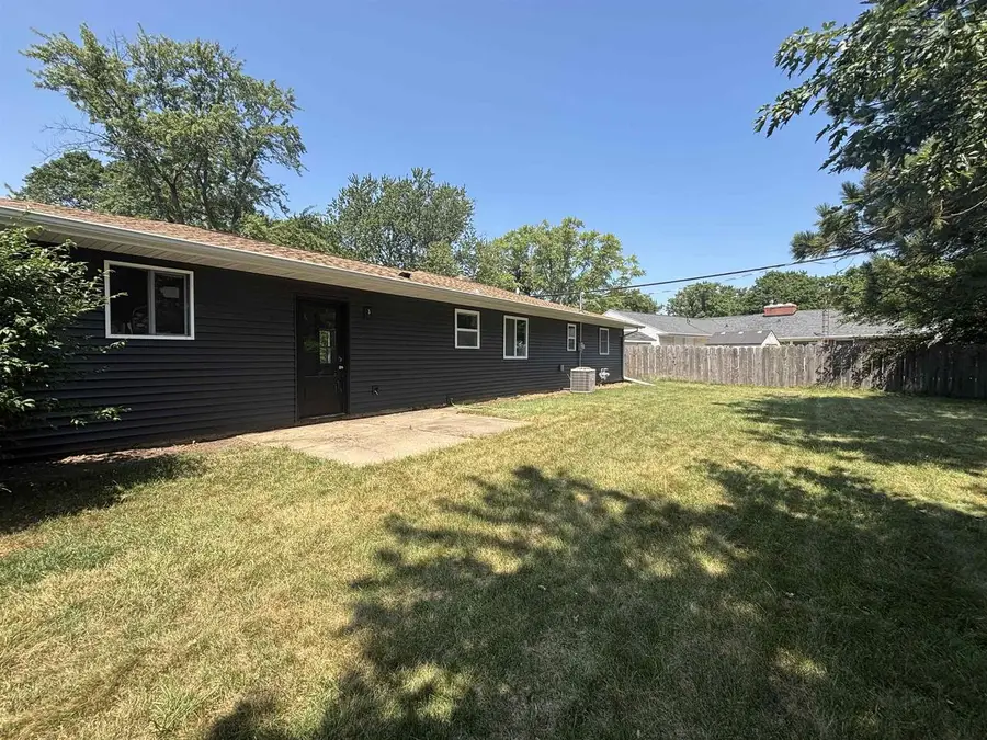 828 N Harmony Drive, Janesville, WI 53545 - #3