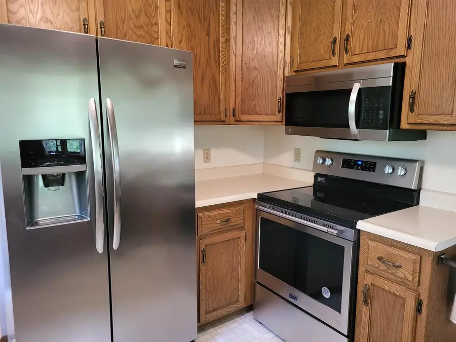 1246 Washington Road, Stoughton, WI 53589 - #2