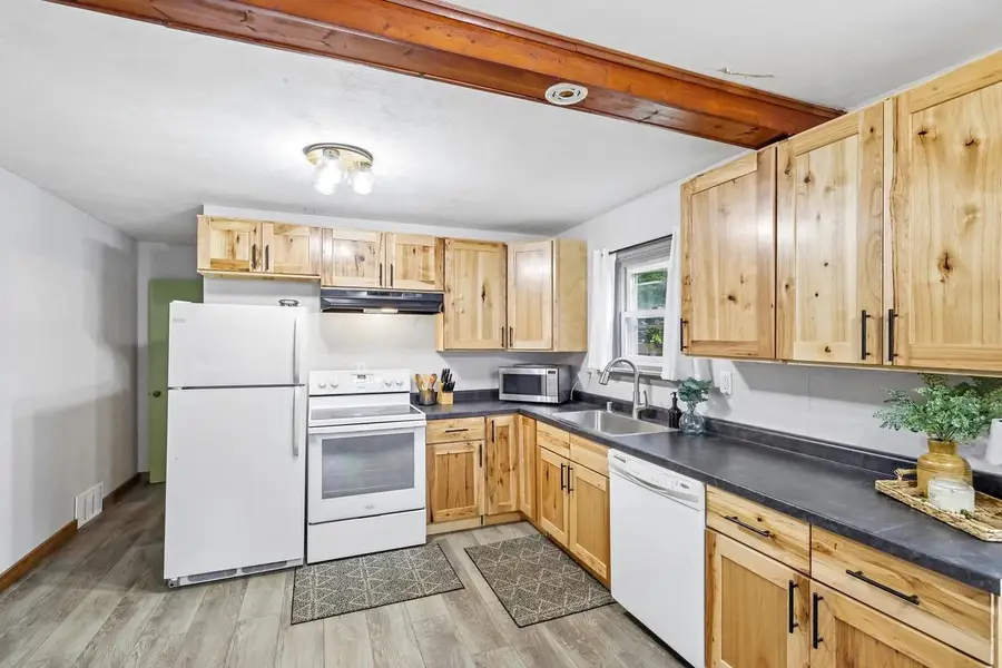 608 Jenny Wren Pass, Pardeeville, WI 53954 - #3